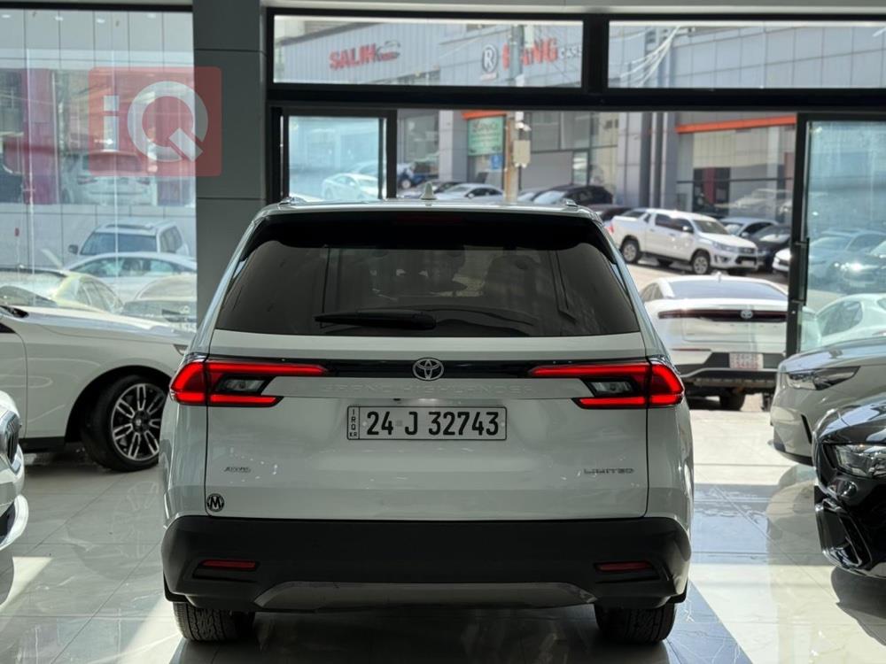 تۆیۆتا گراند هایلاندەر